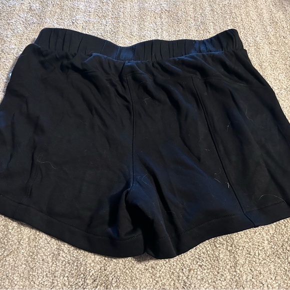 Danskin Women's Black Shorts - Picture 4 of 4